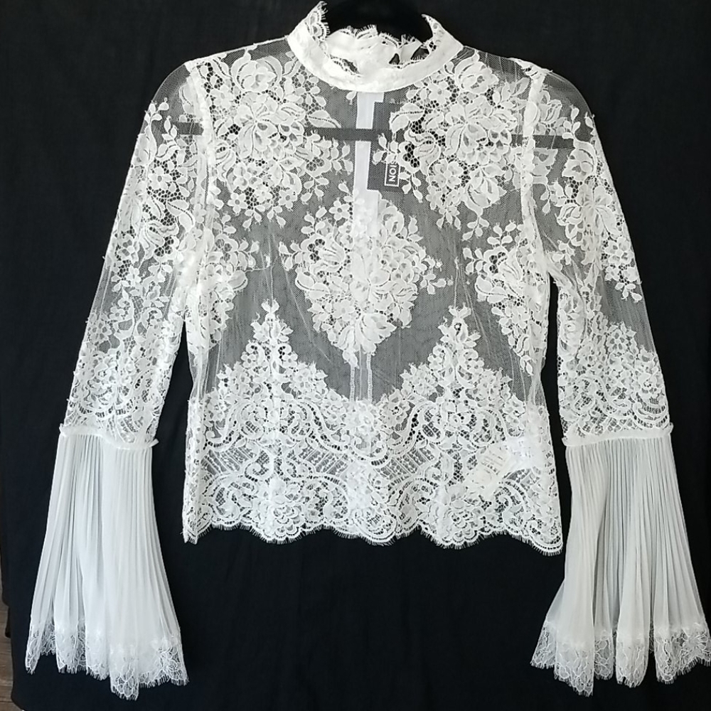 Aula long sleeves top